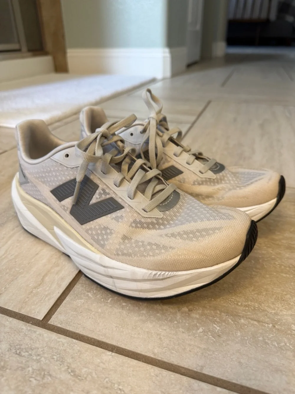 New Balance Fuelcell Rebel v5 running shoes - Picture 6 of 16